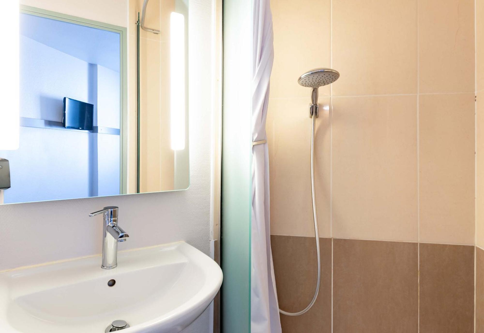 B&B Hotel Valence Sud Eksteriør billede